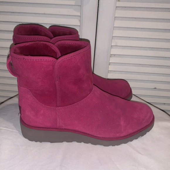 UGG Australia Women's Purple Kristin Suede Wedge Heel Winter Boot US Size 9.5 - Picture 3 of 8